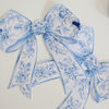 Chinoiserie blue bow Paper Garland