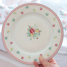  Ditsy Floral Dinner Plate