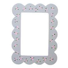  Hand-painted Scalloped Frame