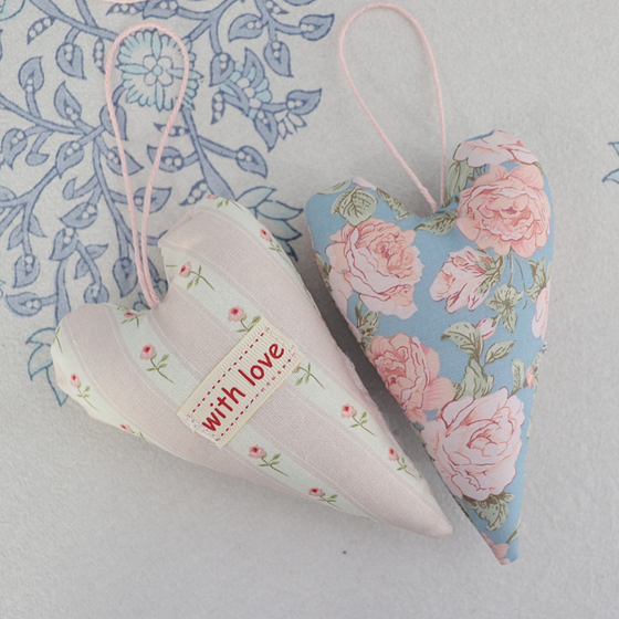 Fabric Heart Roses on blue